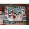 Image 8 : CHRISTMAS DECORATIONS INCLUDING: BLOW UP SANTA AND PROJECTOR