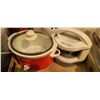 Image 1 : MINI CROCKPOT, AUTOMATIC CAN AND JAR OENER, AND GRAVYMATE CROCKPOT