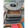 Image 1 : BAKING SHEETS, MUFFIN TINS, BREAD PANS