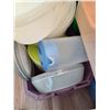Image 4 : RUBBERMAID CONTAINERS