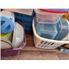 Image 8 : RUBBERMAID CONTAINERS