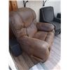 Image 2 : MICRO FIBBER RECLINING CHAIR