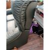 Image 5 : FOREST GREEN LOVE SEAT, LEATHER, RECLINING