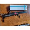 Image 3 : TWO SCREWDRIVERS, THREE FLEXIBLE KNIVES, TEN POCKETKNIVES, FIVE PENS, AND FOUR KEYCHAIN LED LIGHT