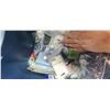 Image 9 : MISC TOTE OF BATHROOM AND DRESSER/DRAWER HARDWARE