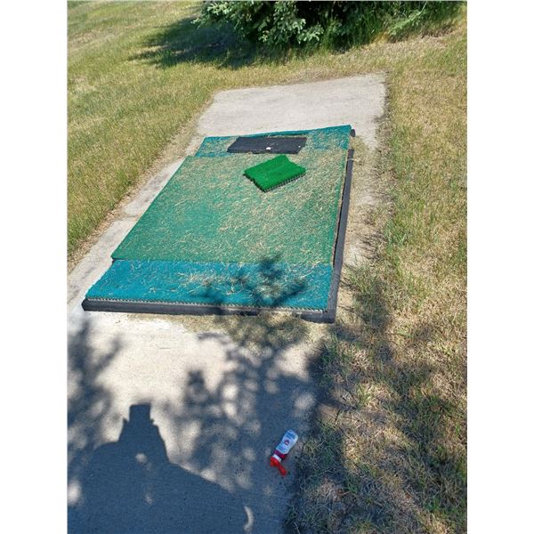 OUTSIDE GOLF MAT 4' x 6' FIBER BUILT