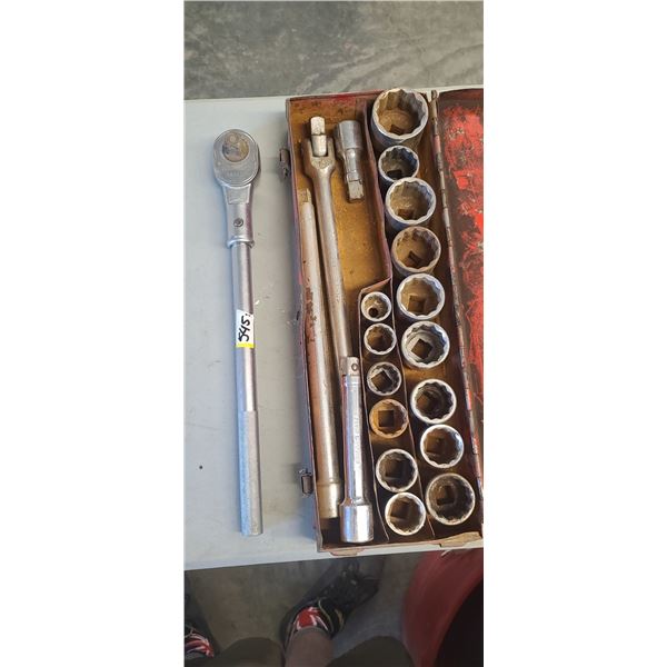 "WESTWARD" 3/4" 21-PC SOCKET WRENCH & SOCKETS SET (IN CASE)