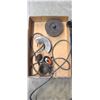 Image 2 : MAKITA 9005B DISC GRINDER w/ STABILIZING HANDLE, SHROUD, BRUSHES & DISCS (120v)