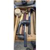 Image 1 : FLAT OF HAMMERS