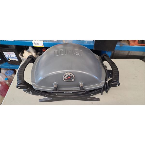 WEBER ELECTRIC BBQ/GRILL W/ FITTED COVER