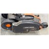 Image 5 : BLK & DECKER ELECTRIC EDGE HOG W/ 3 DEPTH SETTINGS & SPARE BELT.