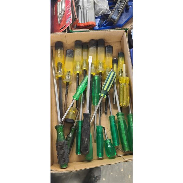 ASSORTED WESTWARD AND FULLER SCREWDRIVERS
