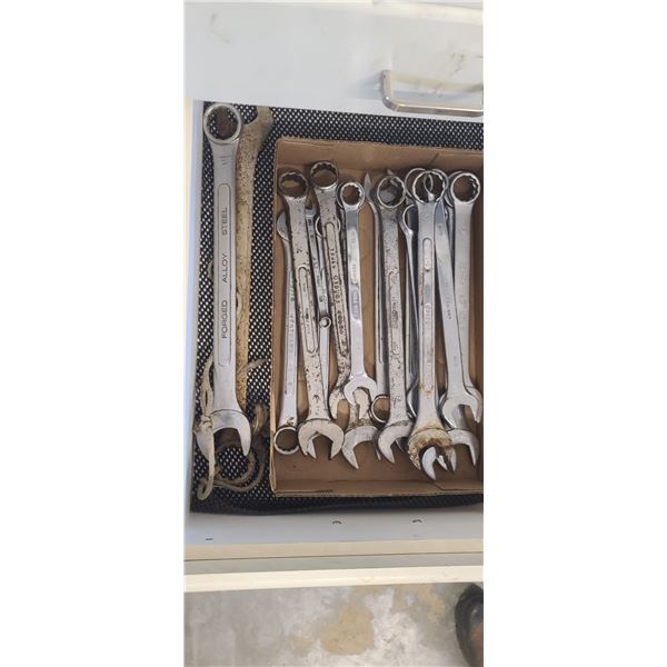 ASSORTED BOX OF OPEN ENDED WRENCHES - IMERIAL