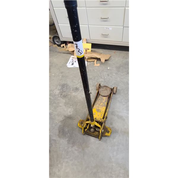 FLOOR JACK NEEDS REPAIR