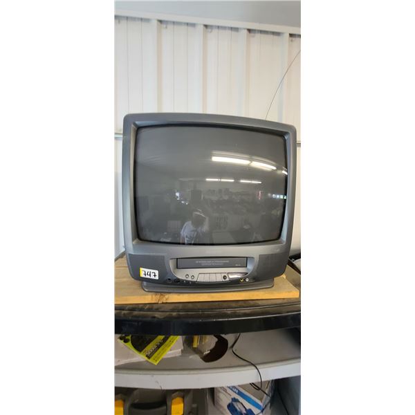 VHS TUBE TV