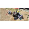 Image 13 : 30" YARD XTREME SNOWBLOWER 357CC ENGINE