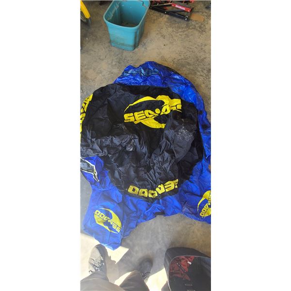 INFLATABLE TUBE AND SEADOO 001-SEVIOR COVER