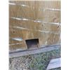 Image 2 : INSULATED DOG HOUSE WITH DOGGY DOOR