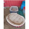 Image 1 : TWO LARGE DOG BEDS