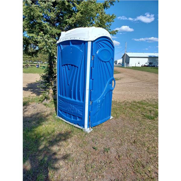 BLUE PLASTIC POLY OUTHOUSE