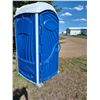 Image 3 : BLUE PLASTIC POLY OUTHOUSE