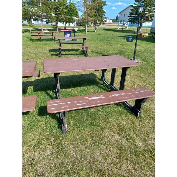 PICNIC TABLE 60" X 28"