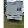 Image 32 : KEYSTONE CHALLENGER 29 RKP 5TH-WHEEL TRAILER, DBL SLIDE OUT, AC, AWNING VIN: 4YDF29R275H404089