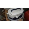 Image 2 : KENMORE FLOOR SHAMPOOER