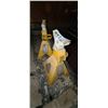 Image 1 : FUEL PUMP , PR. 3-TON JACK STANDS 7 MISC.