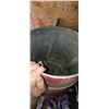 Image 7 : CEMENT MIXER ELECTRIC & 4-SPADE SHOVELS