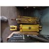 Image 2 : BOX OF PARTS, HYDRAULIC RAMS THAT MAY FIT JD310A