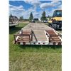 Image 2 : 1994 GOERTZEN TRIPPLE AXLE 5TH WHEEL FLATDECK TRAILER C/W RAMPS 19000 LBS. CAPACITY, 8 FT. X 21 FT. 