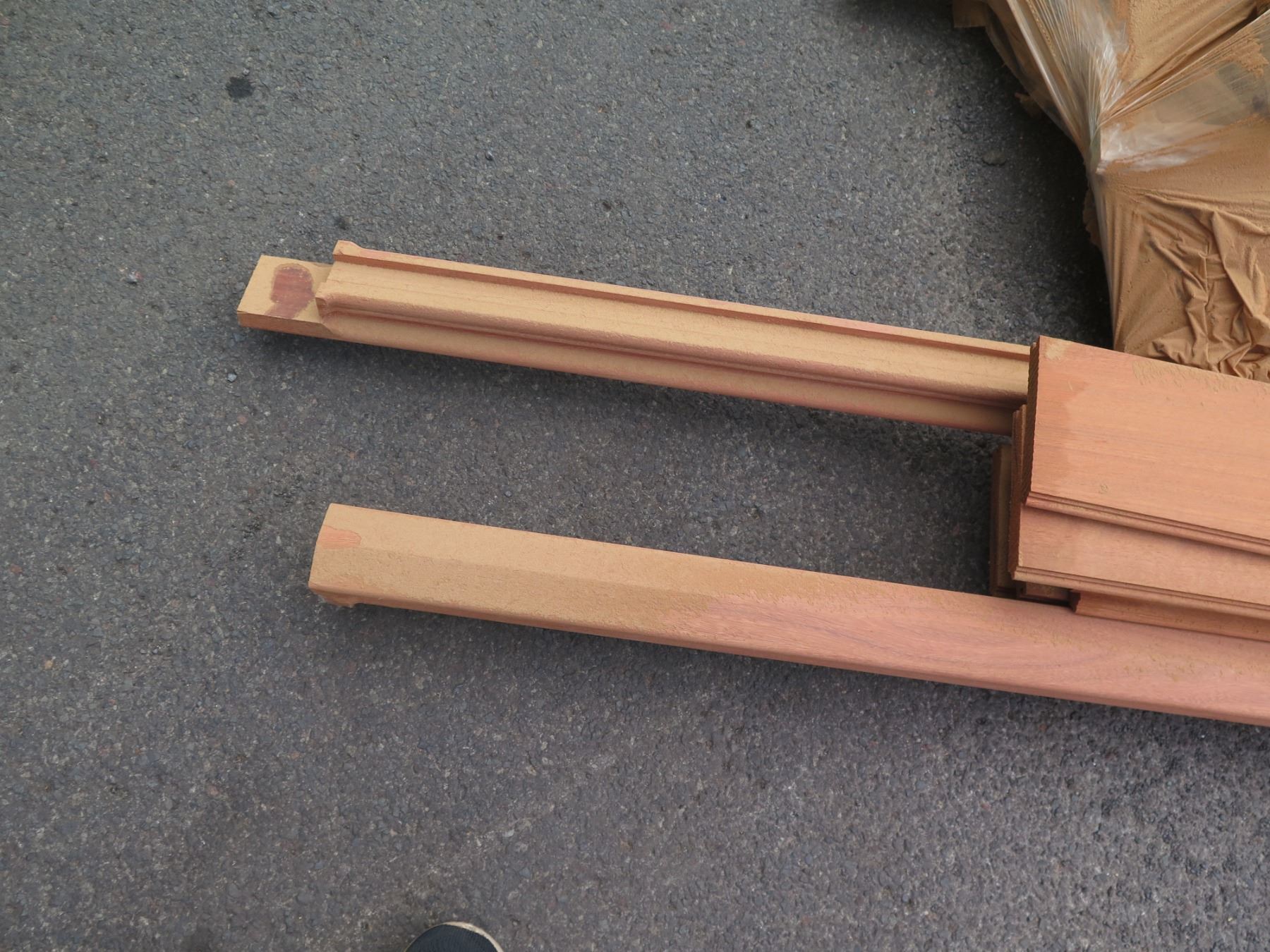 Bundle Teak T&G, Mahogany Hand Railing 9” x 40” x 9’