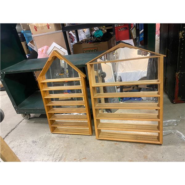 Mirrored trinket shelves