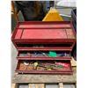 Image 1 : Toolbox and contents