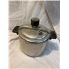 Image 1 : Pressure cooker