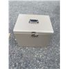 Image 1 : File box