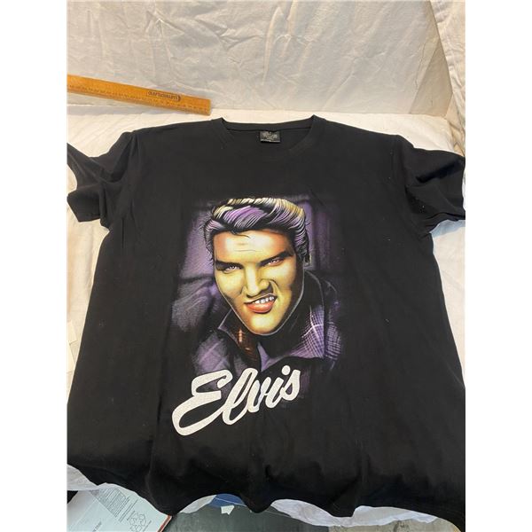 Elvis large t shirt