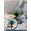 Image 1 : Serving plates and other collectibles