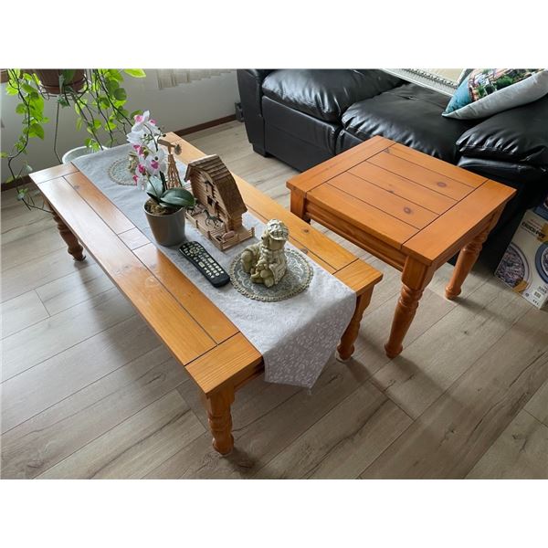 3 piece Coffee and end table set