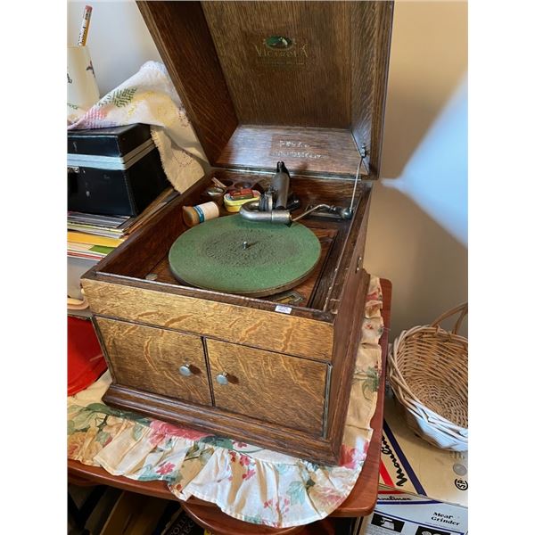 Victrola Record player