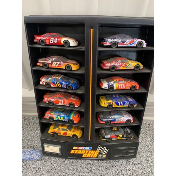 NO RESERVE NASCAR COLLECTOR SERIES STARTING GRID DISPLAY 