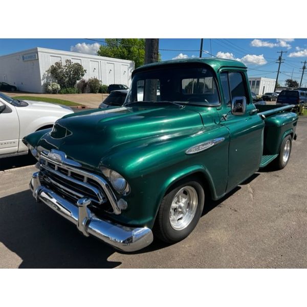 1957 CHEVROLET 3200