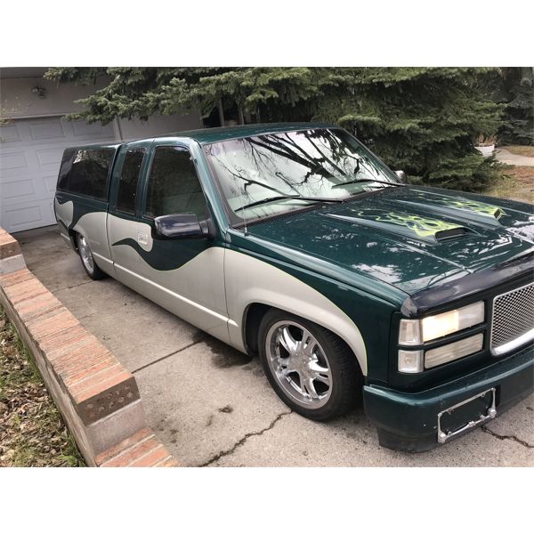 NO RESERVE 1997 GMC SIERRA