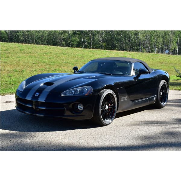 2004 DODGE VIPER