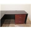 Image 2 : Wooden Desk Ensemble w/ Office Chair