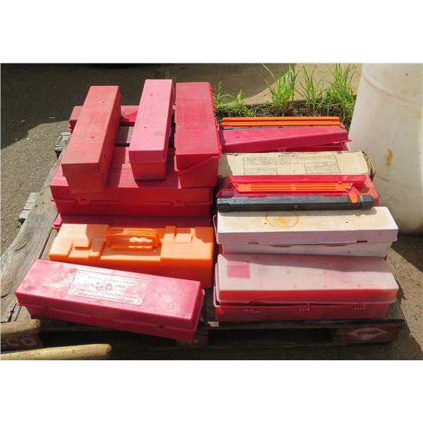 Qty 26 Folding Emergency Triangle Highway Warning Kits in Plastic Cases