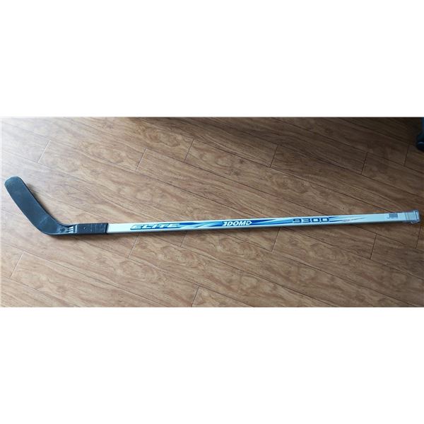 New Gym or Street Hockey Stick DOM Elite 54" Retails 27.