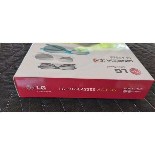 New Box of LG Cinema 3D - 4 Pack of Glasses , & Separate Elvis 3D Picture