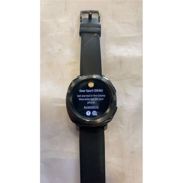 SAMSUNG 43MM GEAR SPORT SMARTWATCH - TESTED WORKING W/ CHARGER